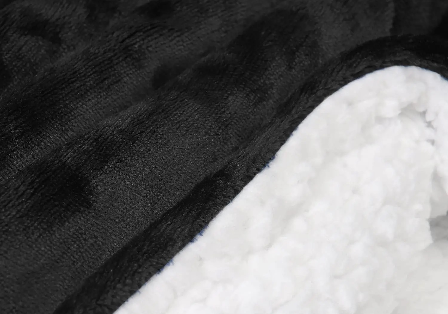 CloudWrap Wearable Blanket